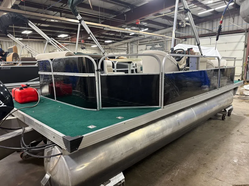 Slide: The Image of Leisure Island 2021 Cruise Pontoon & Mercury 40HP 2005 - 32