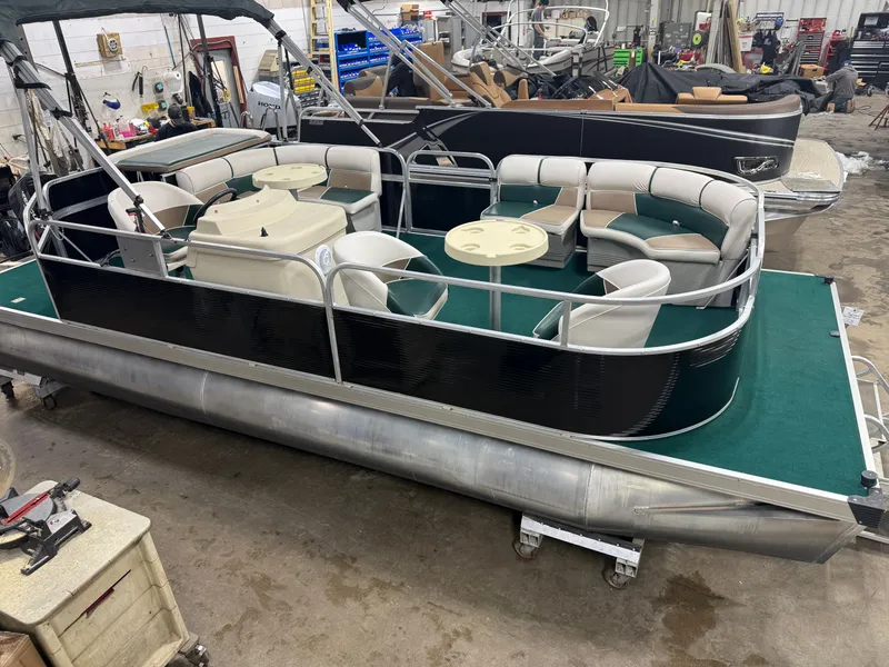 Slide: The Image of Leisure Island 2021 Cruise Pontoon & Mercury 40HP 2005 - 34