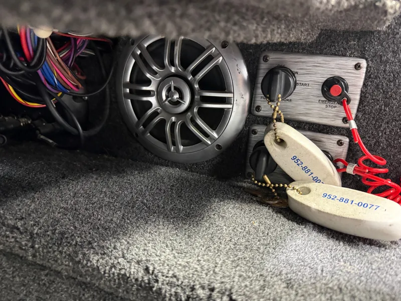 Slide: The Image of Alumacraft Competitor 205 Sport & Suzuki 250HP 2017 - 21