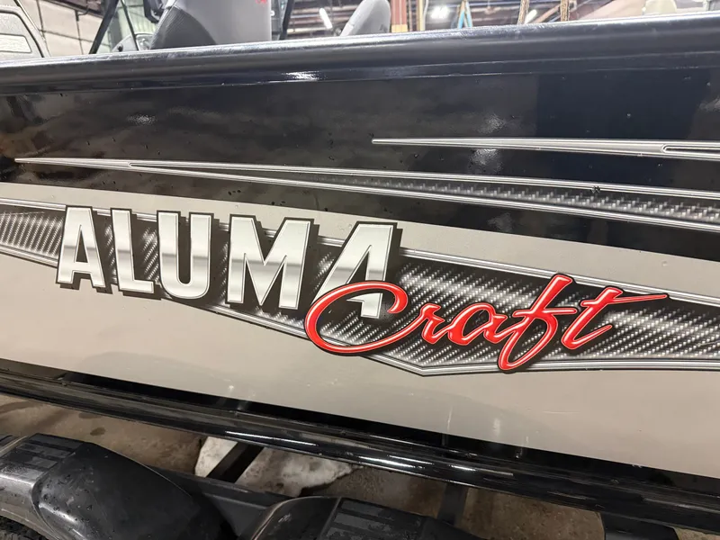 Slide: The Image of Alumacraft Competitor 205 Sport & Suzuki 250HP 2017 - 48