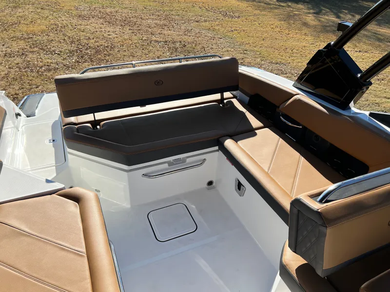 Slide: The Image of 2026 COBALT R6 - Image 10 - 10