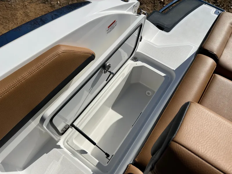 Slide: The Image of 2026 COBALT R6 - Image 37 - 37