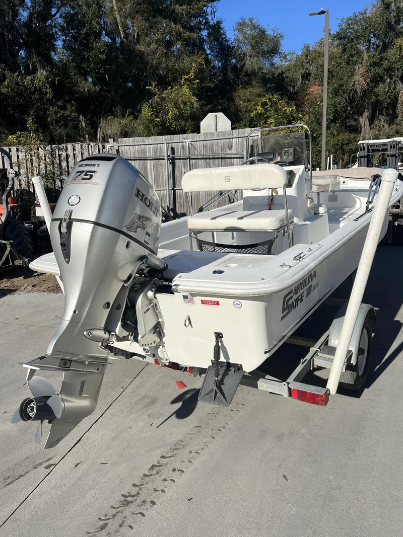 Slide: The Image of Carolina JVX SERIES JVX18CC 2011 - 2