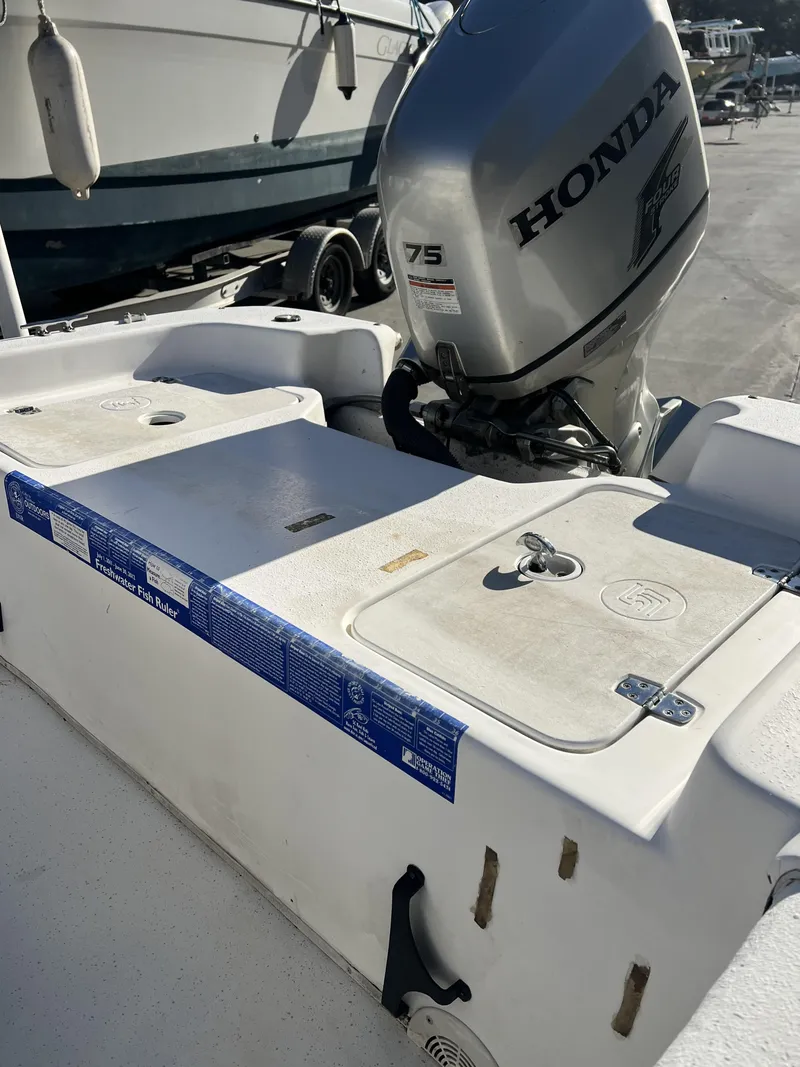 Slide: The Image of Carolina JVX SERIES JVX18CC 2011 - 6