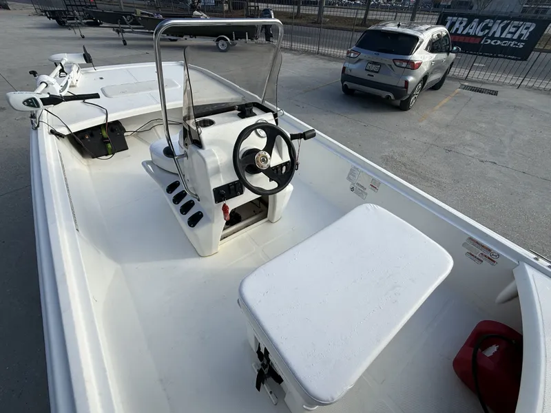 Slide: The Image of Mako Pro Skiff 17cc 2016 - 12