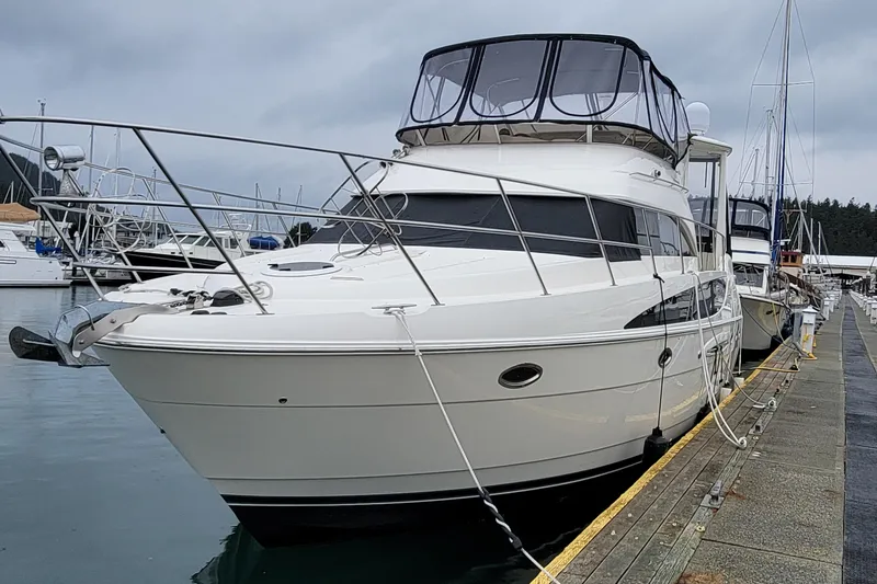 The Image of 2006 Meridian 408 Motoryacht docked at marina. - 0