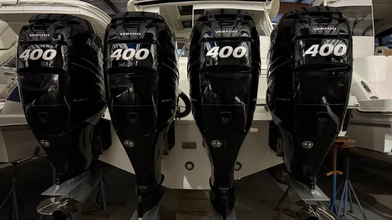 Slide: The Image of Boston Whaler 380 Realm 2021 - 23