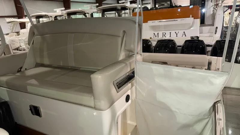 Slide: The Image of Boston Whaler 380 Realm 2021 - 9