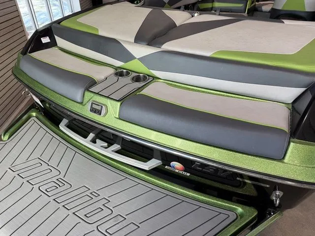 Slide: The Image of Malibu Wakesetter 23 LSV 2017 - 16