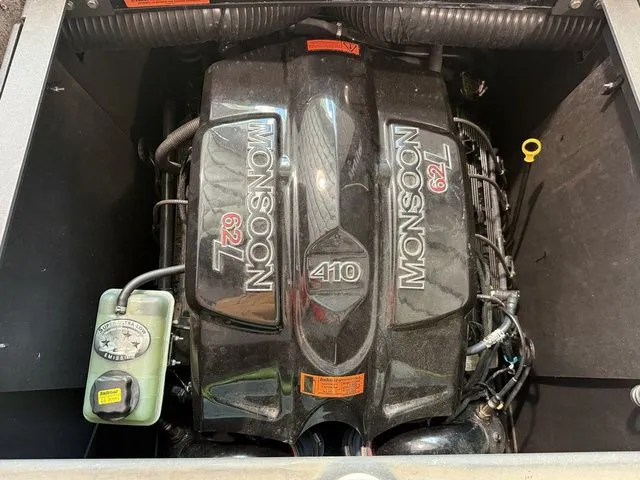 Slide: The Image of Malibu Wakesetter 23 LSV 2017 - 9