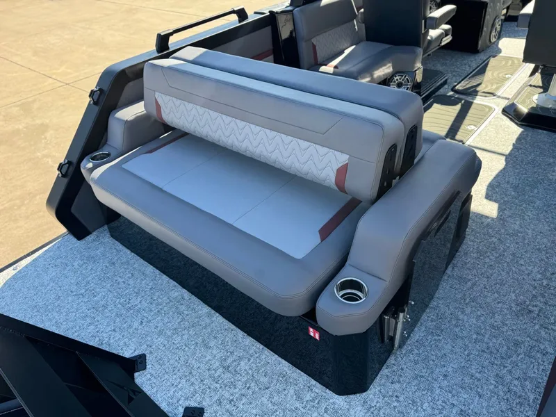 Slide: The Image of Revel RS25L 2026 - 15