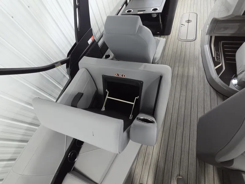 Slide: The Image of Harris Solstice 250 2026 - 32