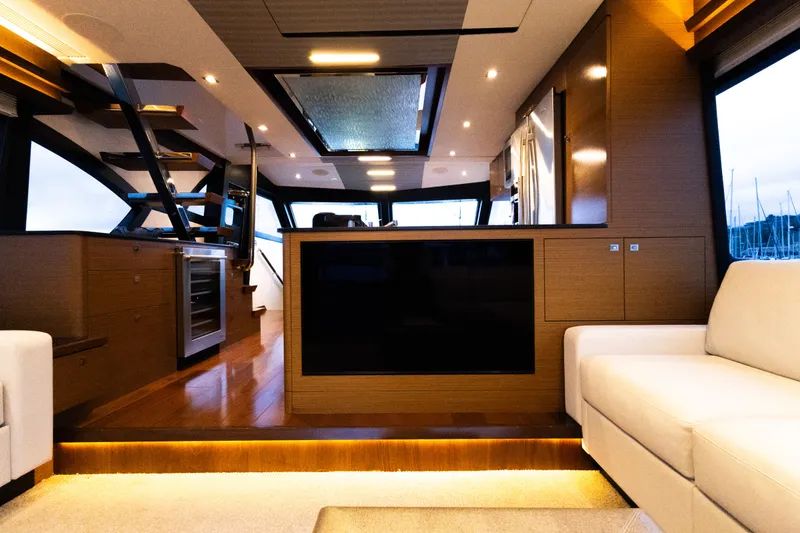Slide: The Image of Luxurious interior of Ocean Alexander Evolution yacht, 2017 model. - 11