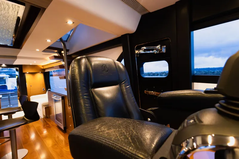 Slide: The Image of Luxurious interior of Ocean Alexander Evolution yacht, 2017 model. - 14