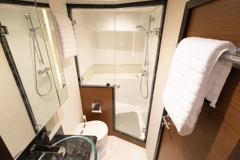 Slide: The Image of Luxurious bathroom on the 2017 Ocean Alexander Evolution yacht. - 29