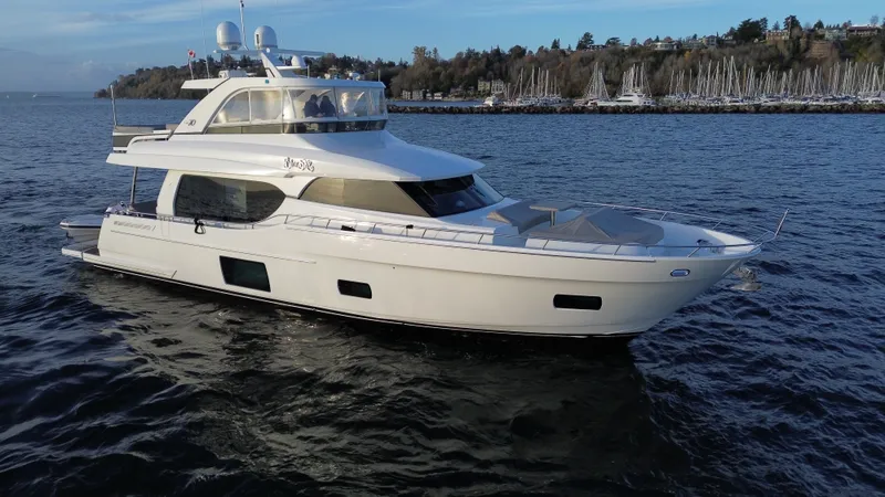 Slide: The Image of 2017 Ocean Alexander Evolution yacht on the water. - 3