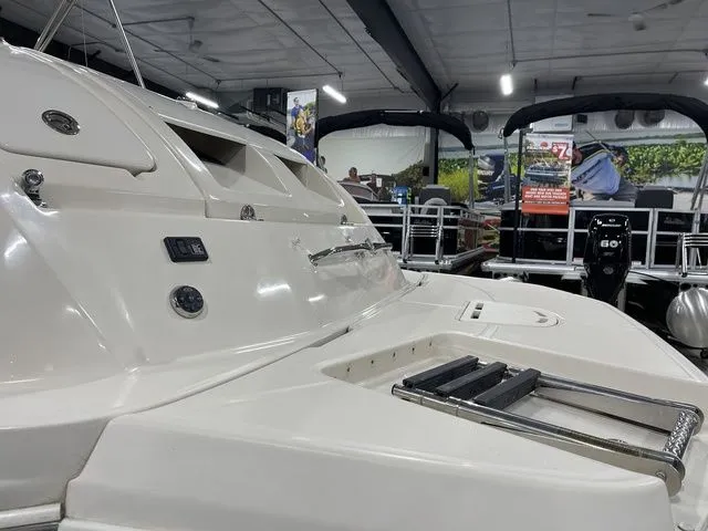 Slide: The Image of Sea Ray SUN DECK 260 2007 - 10