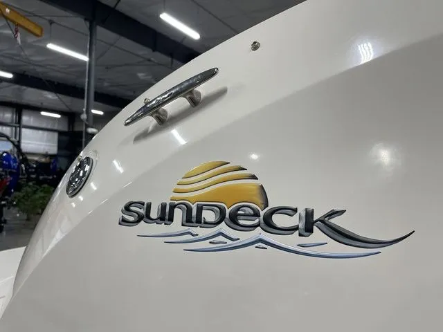 Slide: The Image of Sea Ray SUN DECK 260 2007 - 18