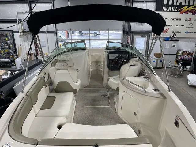 Slide: The Image of Sea Ray SUN DECK 260 2007 - 19