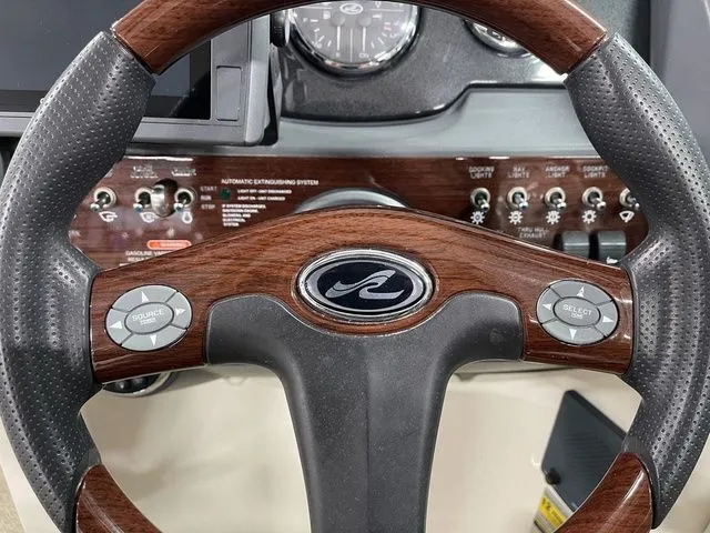 Slide: The Image of Sea Ray SUN DECK 260 2007 - 29