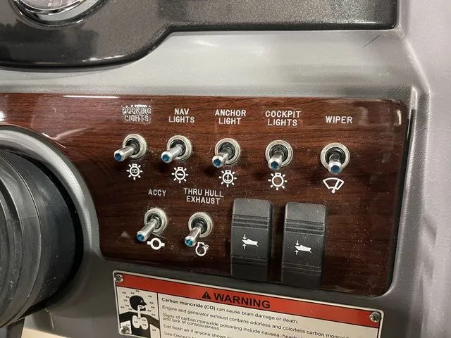 Slide: The Image of Sea Ray SUN DECK 260 2007 - 30