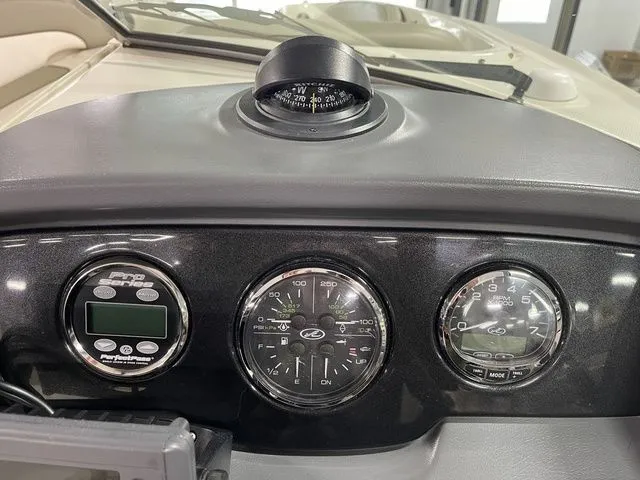 Slide: The Image of Sea Ray SUN DECK 260 2007 - 31