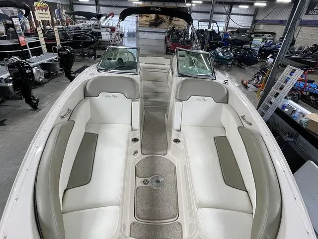 Slide: The Image of Sea Ray SUN DECK 260 2007 - 44