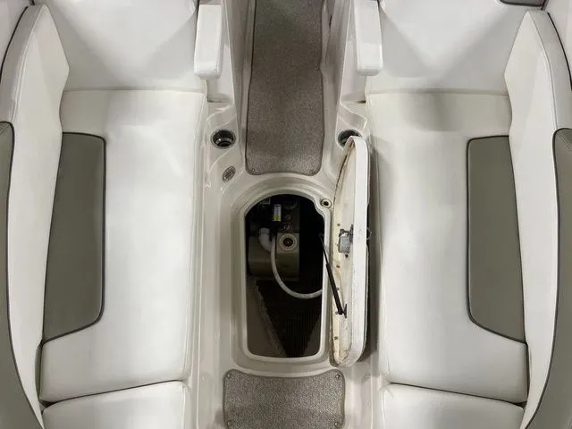 Slide: The Image of Sea Ray SUN DECK 260 2007 - 48