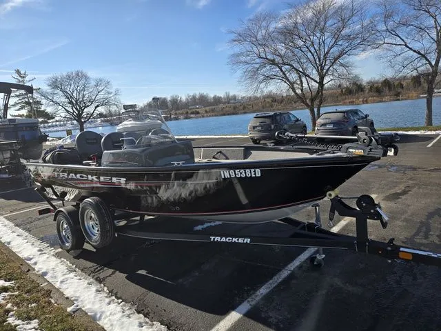 Slide: The Image of Tracker Pro Guide V-16 SC 2020 - 10