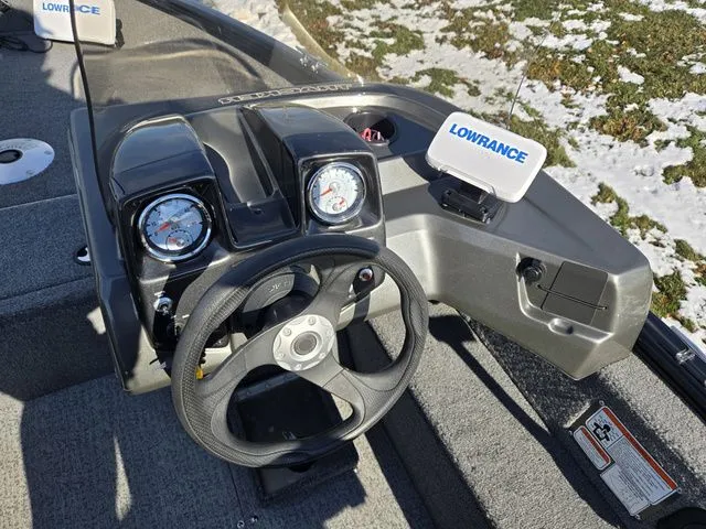 Slide: The Image of Tracker Pro Guide V-16 SC 2020 - 14