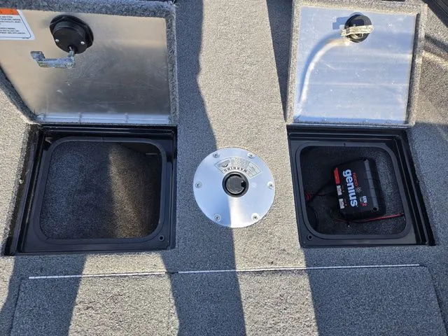 Slide: The Image of Tracker Pro Guide V-16 SC 2020 - 18