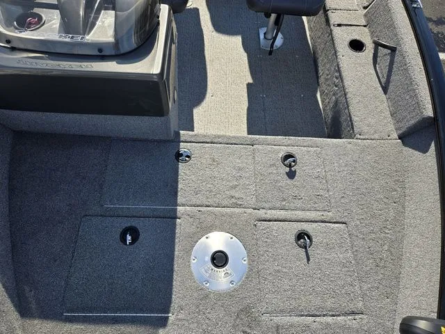 Slide: The Image of Tracker Pro Guide V-16 SC 2020 - 21