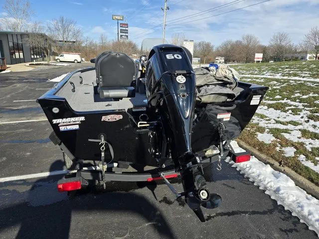 Slide: The Image of Tracker Pro Guide V-16 SC 2020 - 3