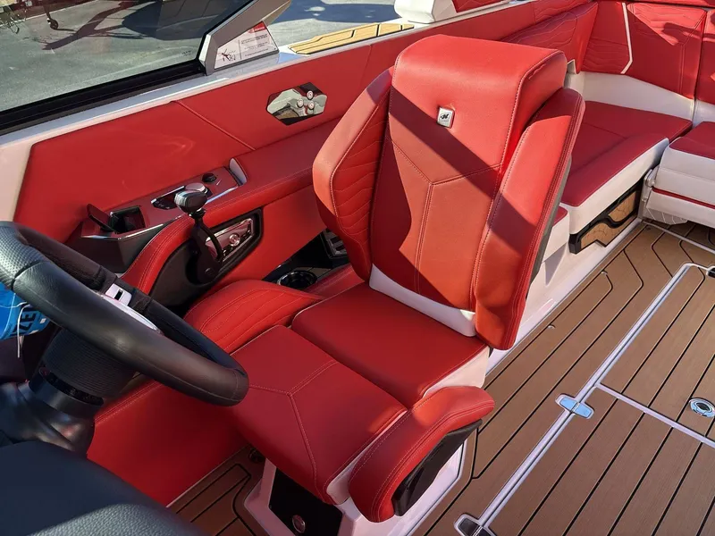 Slide: The Image of Nautique G23 2026 - 31