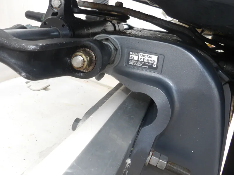 Slide: The Image of Yamaha F200TXR engine on 2006 Cobia 214 Center Console. - 8