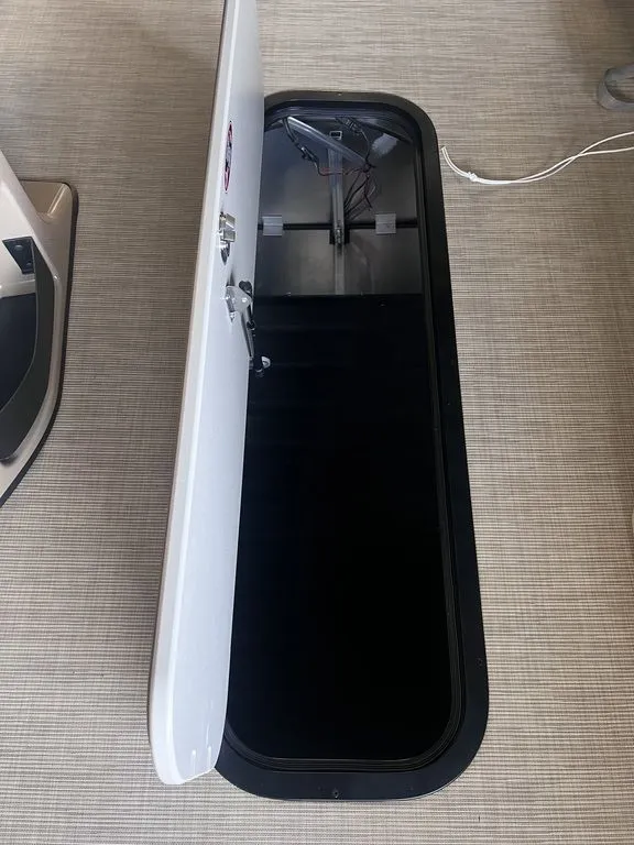 Slide: The Image of Harris SUNLINER 230 SLDH 2024 - 12