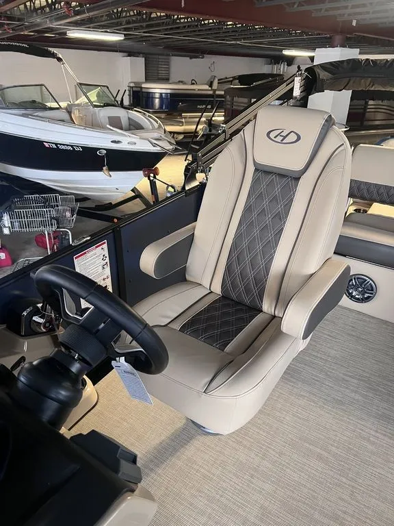 Slide: The Image of Harris SUNLINER 230 SLDH 2024 - 18