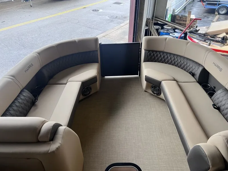 Slide: The Image of Harris SUNLINER 230 SLDH 2024 - 21