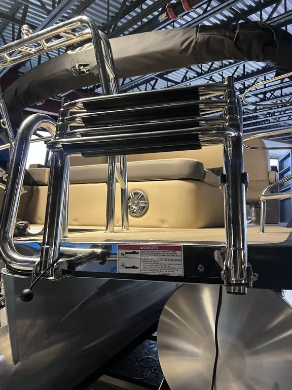 Slide: The Image of Harris SUNLINER 230 SLDH 2024 - 22