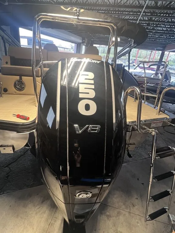 Slide: The Image of Harris SUNLINER 230 SLDH 2024 - 26