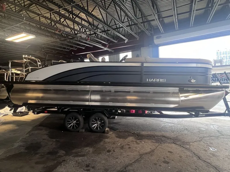 Slide: The Image of Harris SUNLINER 230 SLDH 2024 - 3