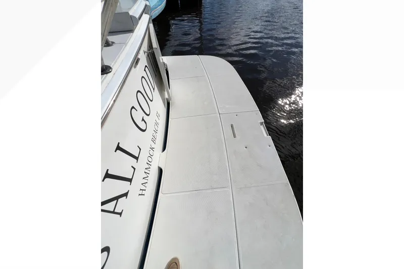 Slide: The Image of 1999 Viking 60 CPMY yacht docked at Hammock Beach, FL. - 21