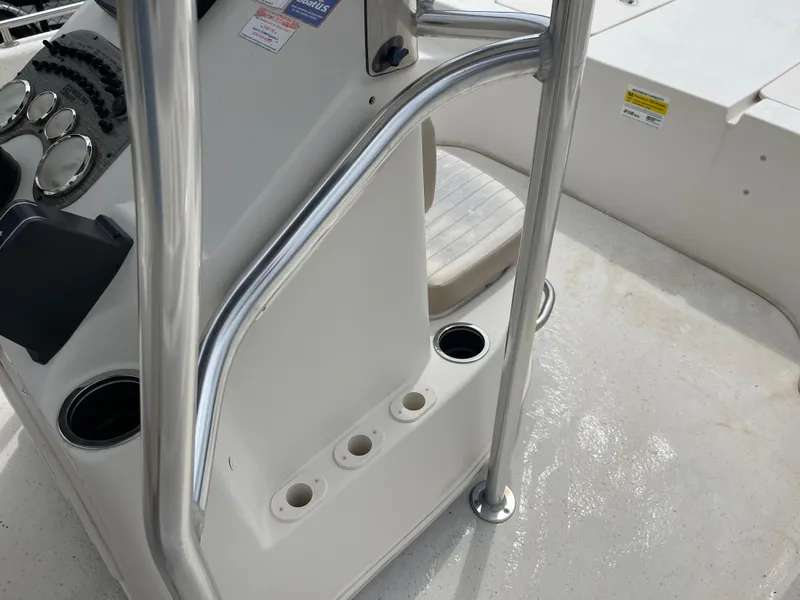 Slide: The Image of Interior view of a 2014 Carolina Skiff 218 DLV boat. - 37