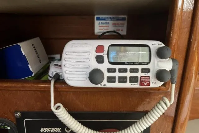 Slide: The Image of Radio equipment on 1983 Ericson 381 yacht, featuring Horizon Spectrum model. - 13