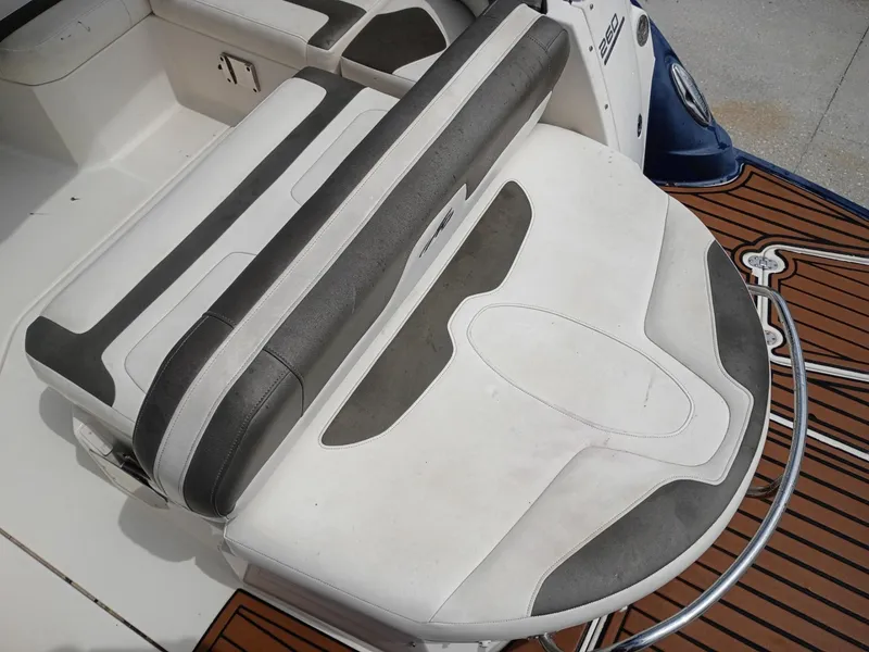 Slide: The Image of Monterey 260 SCR 2013 - 5