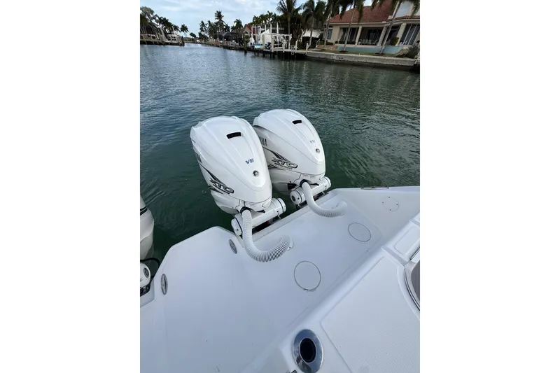 Slide: The Image of 2020 SeaHunter 41 CTS helm with advanced navigation displays and controls. - 38