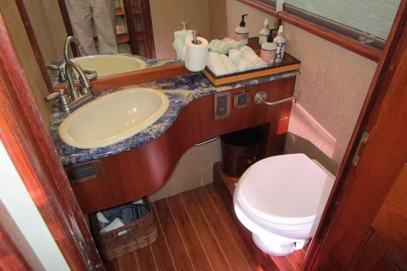 Slide: The Image of Salon area day head - 16