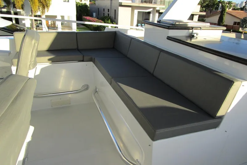 Slide: The Image of Flybridge forward seating - 53