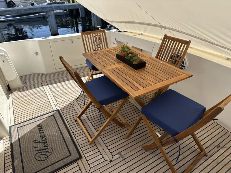 Slide: The Image of Uniesse 57 Open 1999 - 102