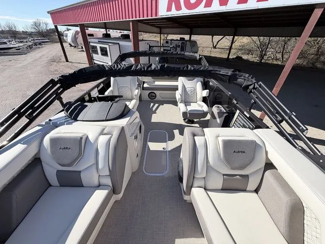 Slide: The Image of Alera M 23L 2026 - 36